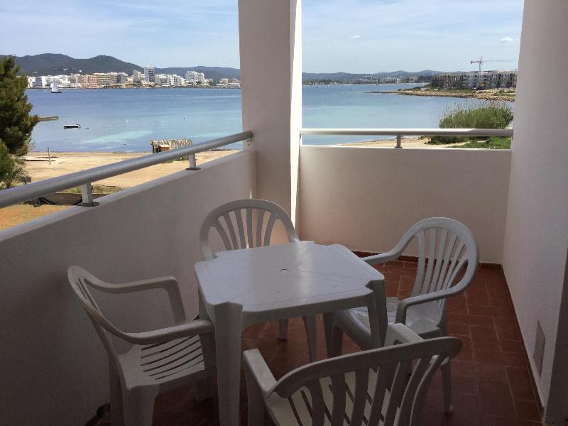 Apartamentos Alba San Antonio  Eksteriør billede