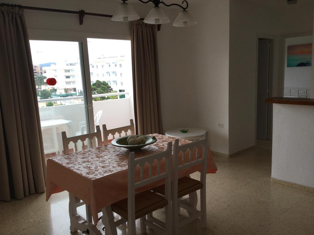 Apartamentos Alba San Antonio  Eksteriør billede