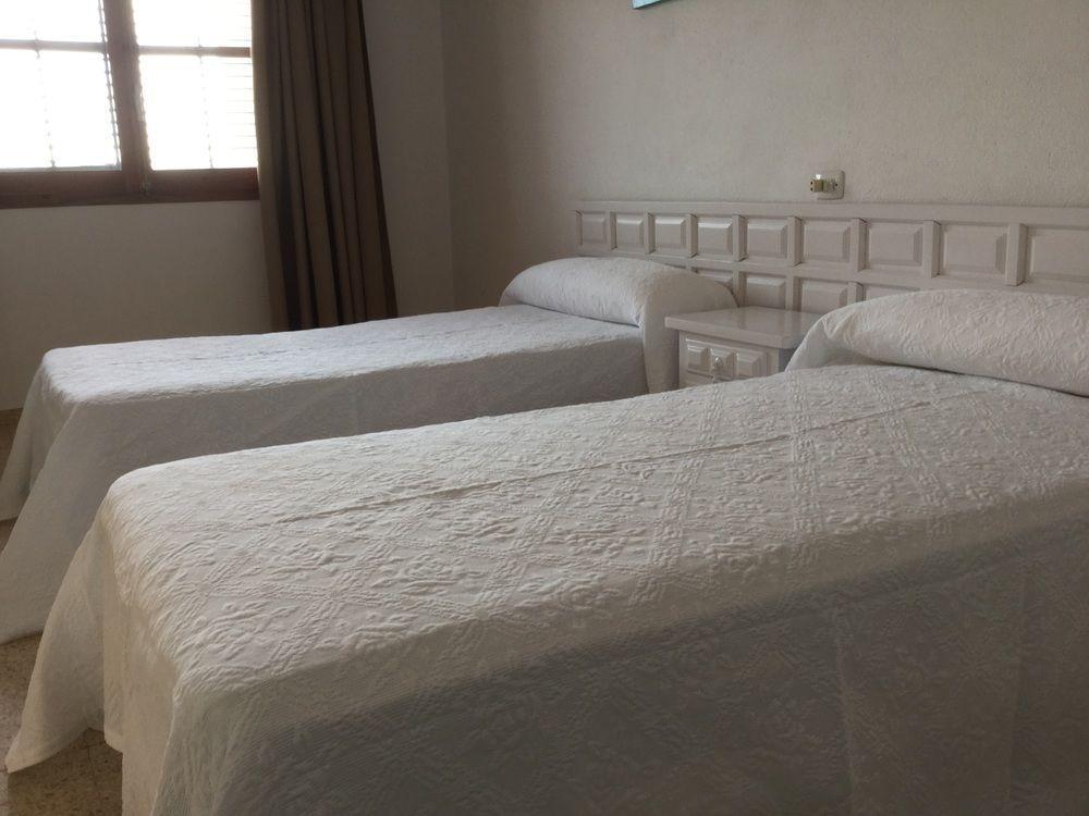 Apartamentos Alba San Antonio  Eksteriør billede